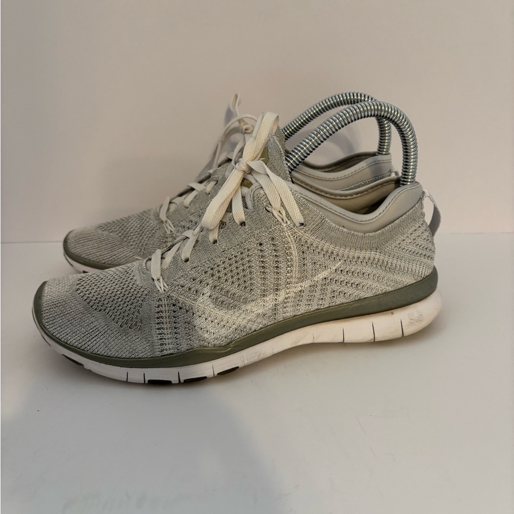 Nike Free TR Flyknit size 6.5 - Picture 3 of 9